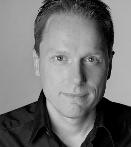 Portrait_Stefan-Zeeb